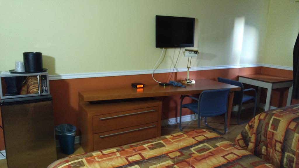 Budget Inn 2000 Hamilton Luaran gambar