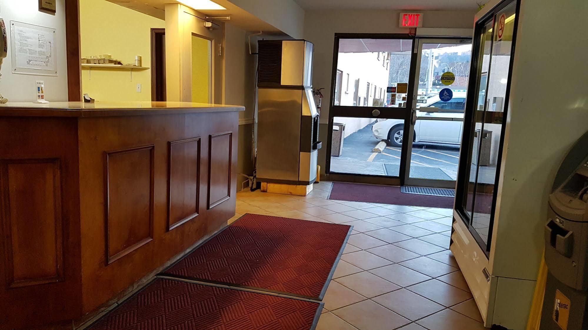 Budget Inn 2000 Hamilton Luaran gambar