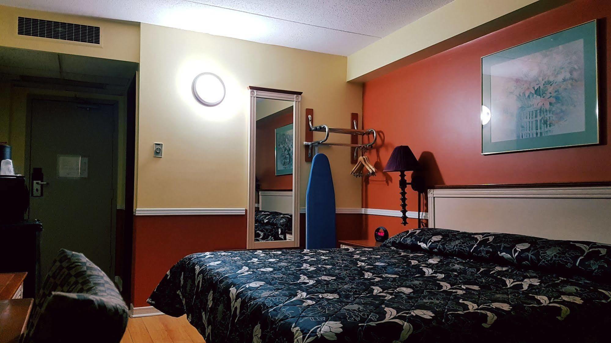 Budget Inn 2000 Hamilton Luaran gambar